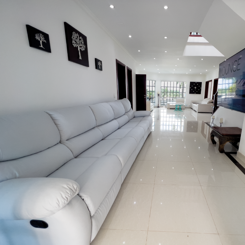 46_eje_cafetero_montanas_willy_valle_del_cocora_La_bonitafinca_renovacion_viaja_eje_cafeteroLa-Bonita-Tours-Colombia--Finca-de-lujo-en-Colombia--Turismo-de-lujo-en-Doradal-y-Eje-Cafetero